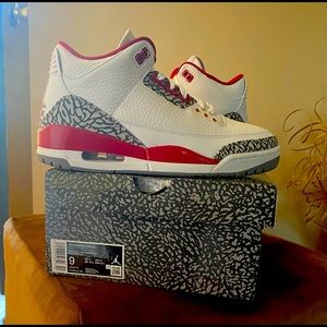Brand new Jordan 3 retro!! White/Red/Grey! Size 9 mens.